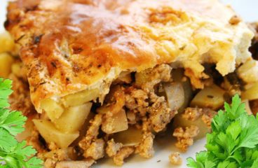 Musaca de Cartofi cu Carne Tocată și Smântână (Cartofi la Cuptor în 9 Pași) 1 Musaca de Cartofi cu Carne Tocată și Smântână (Cartofi la Cuptor în 9 Pași)<span class="rmp-archive-results-widget "><i class=" rmp-icon rmp-icon--ratings rmp-icon--star rmp-icon--full-highlight"></i><i class=" rmp-icon rmp-icon--ratings rmp-icon--star rmp-icon--full-highlight"></i><i class=" rmp-icon rmp-icon--ratings rmp-icon--star rmp-icon--full-highlight"></i><i class=" rmp-icon rmp-icon--ratings rmp-icon--star rmp-icon--full-highlight"></i><i class=" rmp-icon rmp-icon--ratings rmp-icon--star "></i> <span>3.8 (21)</span></span>